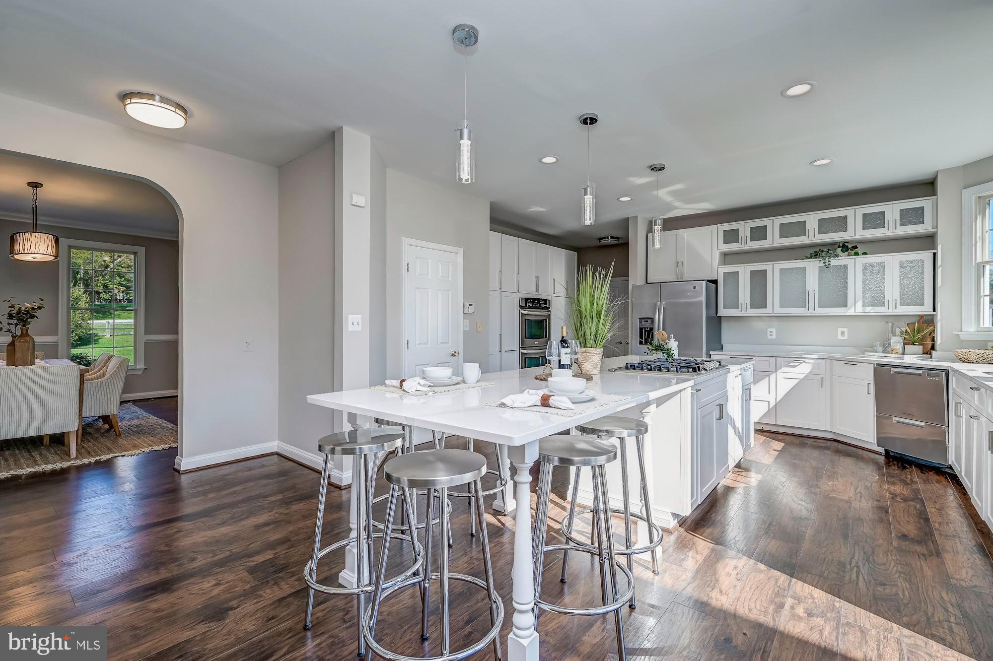 13720 Highland Road Clarksville, MD 21029 - Photo 16 of 61 Quartz | Pendants | Stainless Steel Appliances.