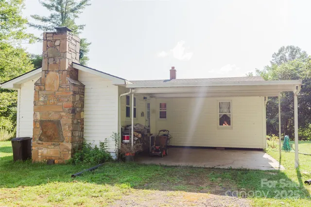 $245,000 | 607 Fred Sparks Road, Bakersville, NC 28705