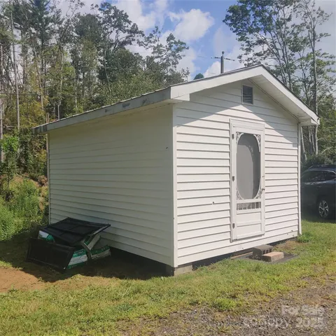 $245,000 | 607 Fred Sparks Road, Bakersville, NC 28705