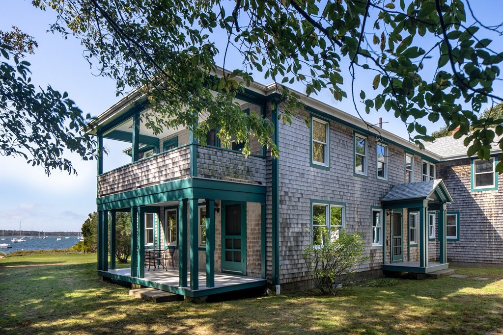 38 Ned's Point Road Mattapoisett, MA 02739 - Photo 5 of 42 Gallery Image 5