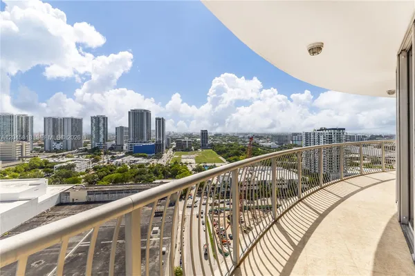 $499,000 | 1750 North Bayshore Drive, Unit 2414, Miami, FL 33132