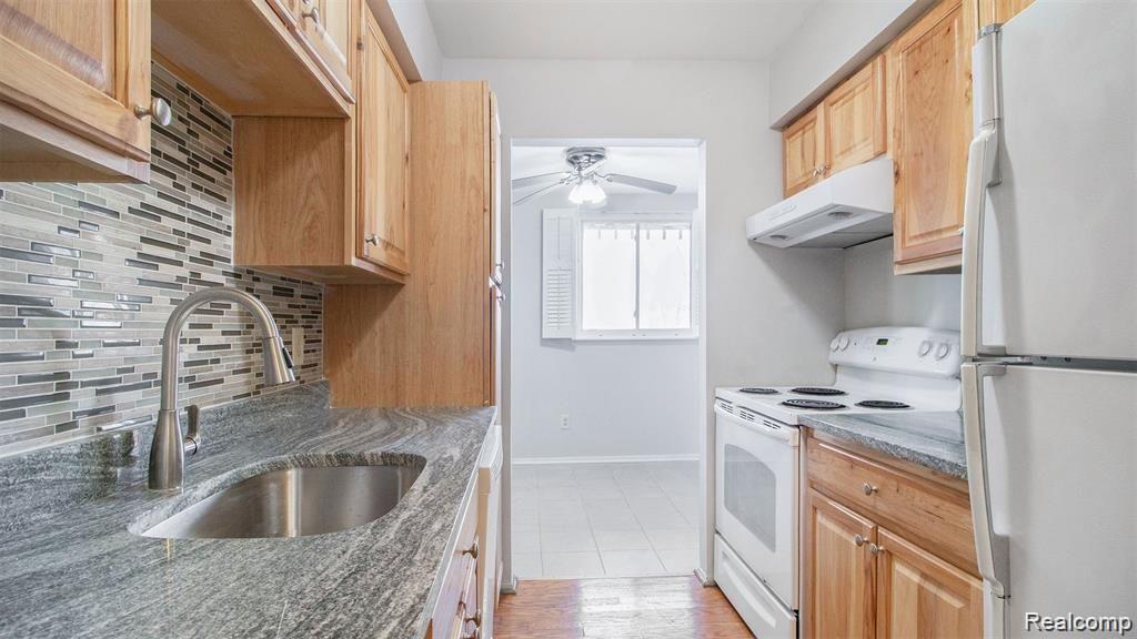 29850 West Twelve Mile Road Farmington, MI 48334 - Photo 6 of 19