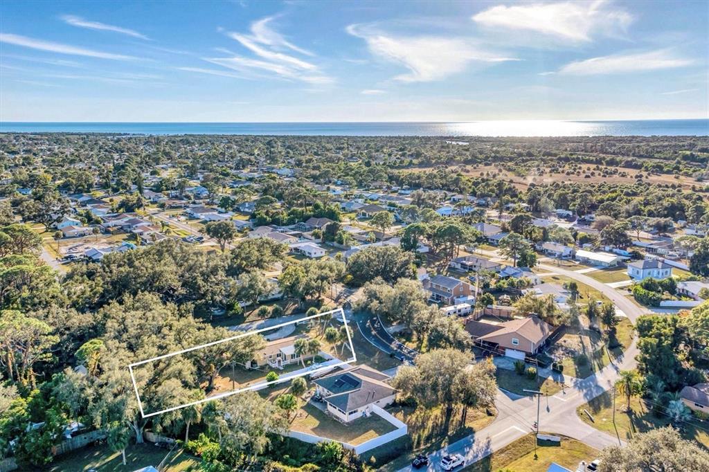 2745 Arrowhead Road Venice, FL 34293 - Photo 33 of 57