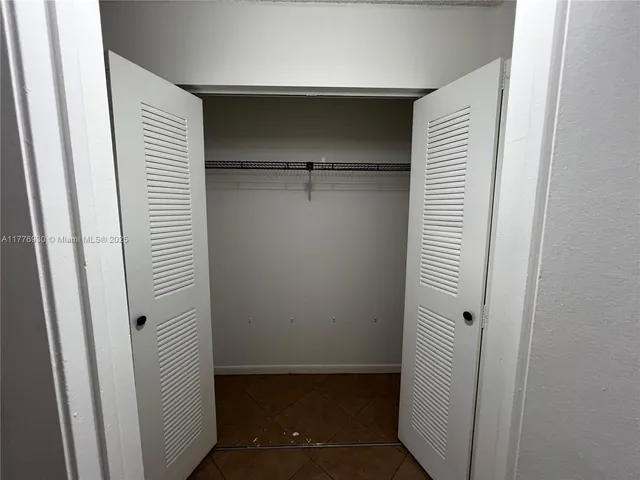 a view of utility room