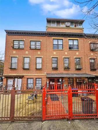 $4,800,000 | 360 South 3rd Street | Williamsburg