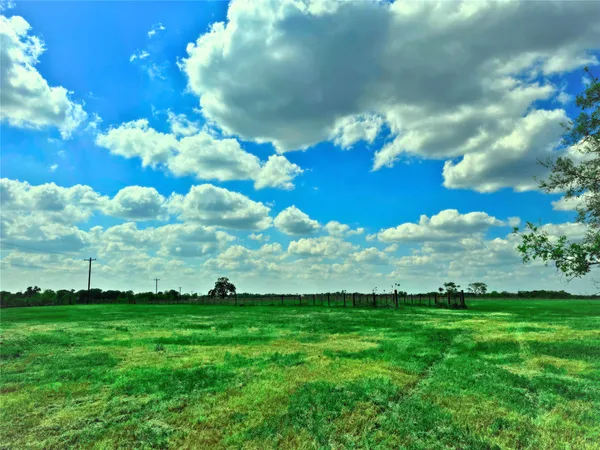 $489,000 | 6015 Farm To Market 1486, Richards, TX 77873