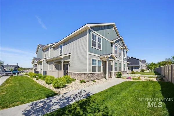 $299,000 | 2314 East Spice Loop, Unit 4 4, Nampa, ID 83687