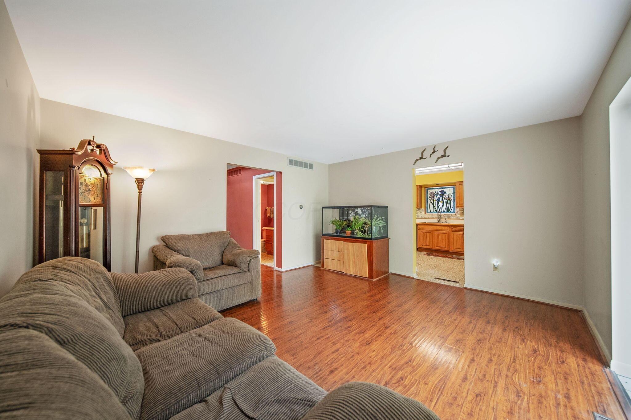 6694 Merwin Road Columbus, OH 43235 - Photo 22 of 80 30-web-or-mls-DSC08638