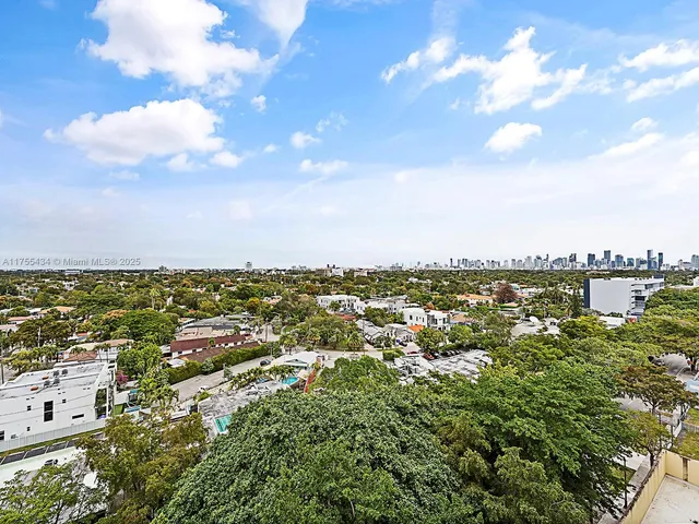 $375,000 | 3000 Coral Way, Unit 1009, Miami, FL 33145