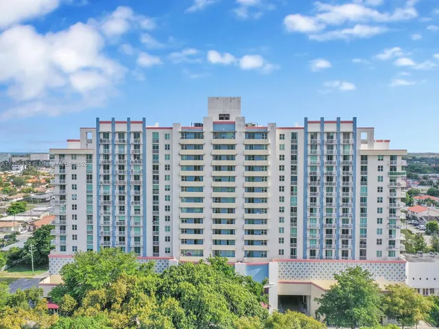 $375,000 | 3000 Coral Way, Unit 1009, Miami, FL 33145