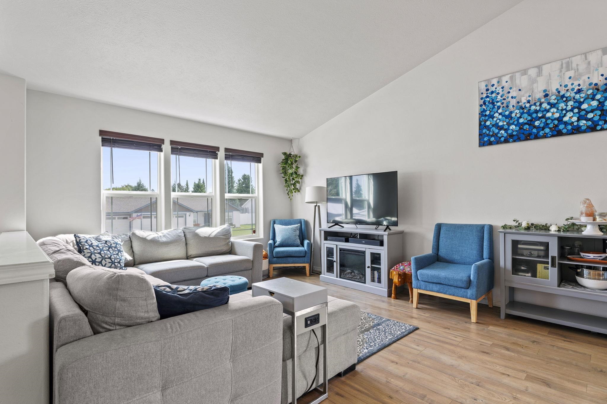 1002 South Collins Road Spokane Valley, WA 99216 - Photo 13 of 47