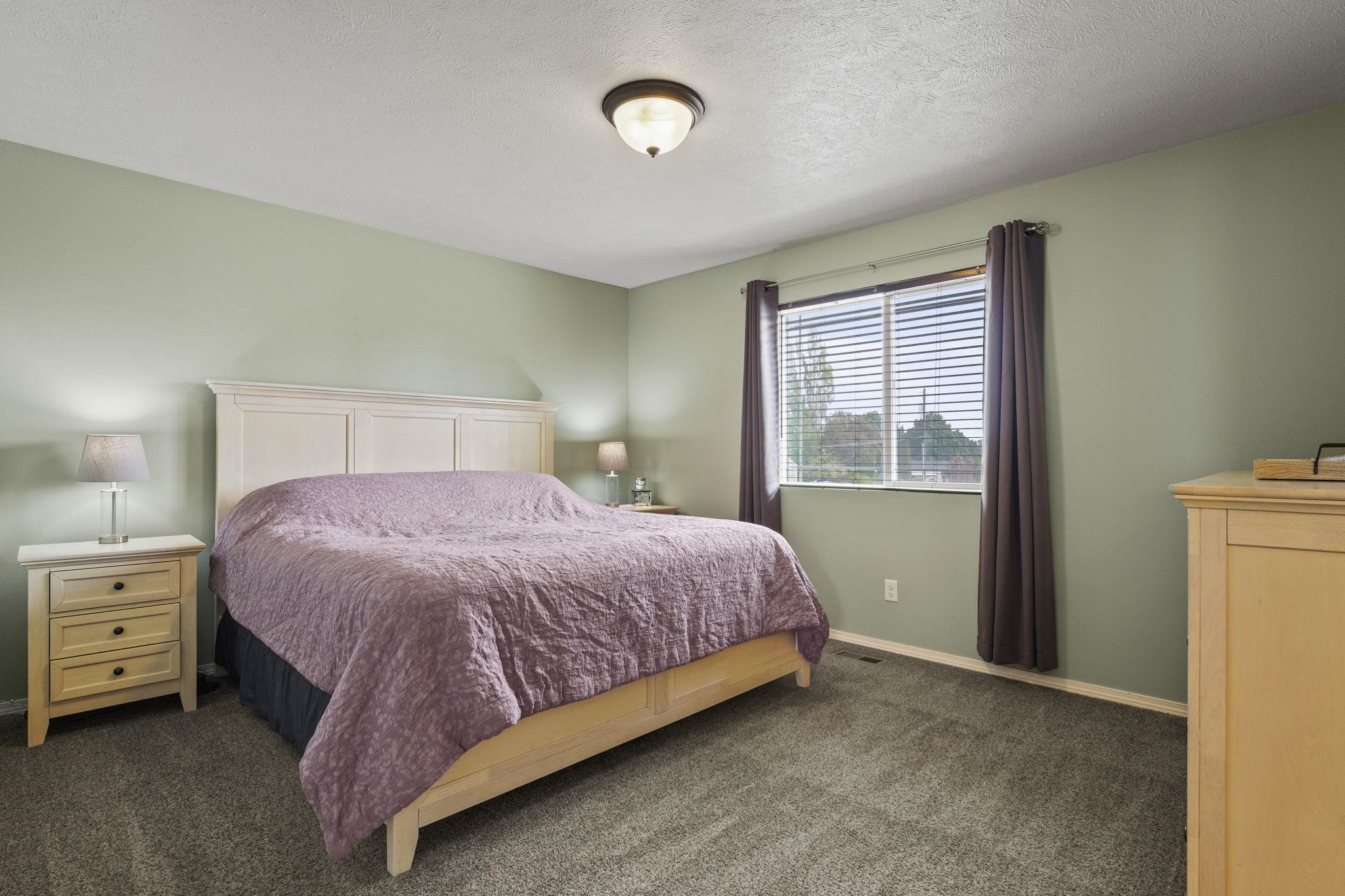 1002 South Collins Road Spokane Valley, WA 99216 - Photo 16 of 47
