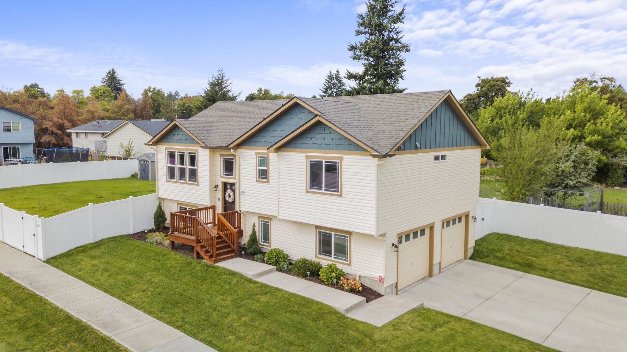 1002 South Collins Road Spokane Valley, WA 99216 - Photo 2 of 47