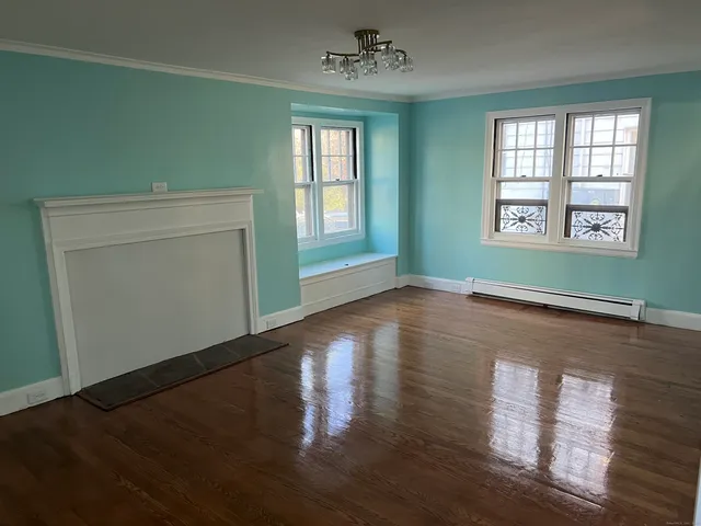 $2,400 | 403 Cooke Street, Waterbury, CT 06710