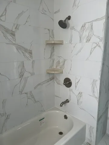 $2,400 | 403 Cooke Street, Waterbury, CT 06710