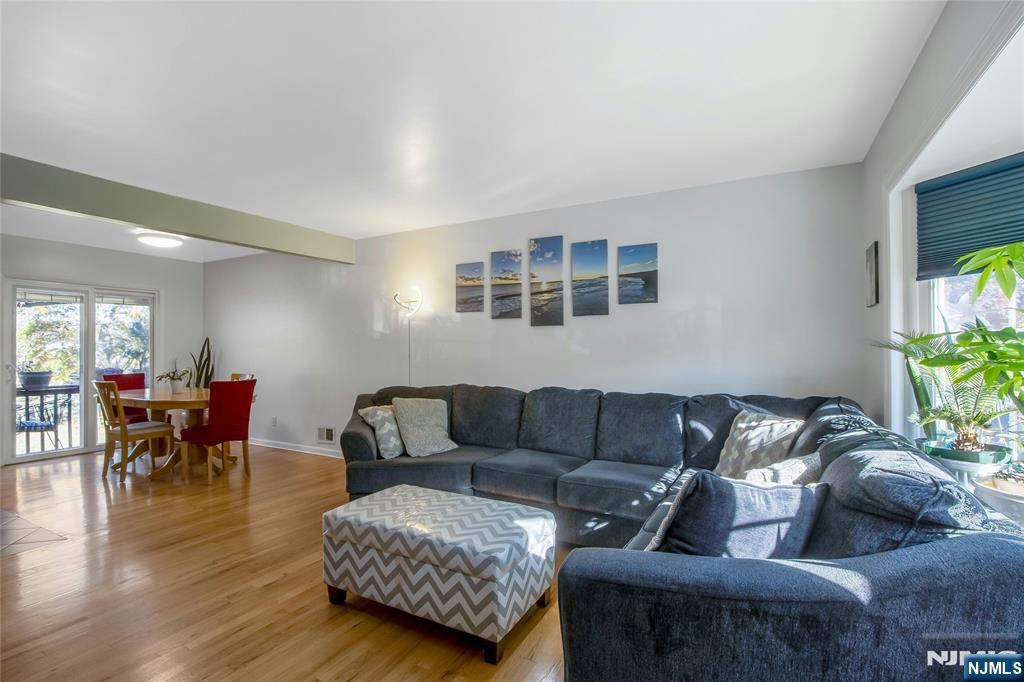 497 Tappan Road Norwood, NJ 07648 - Photo 6 of 33