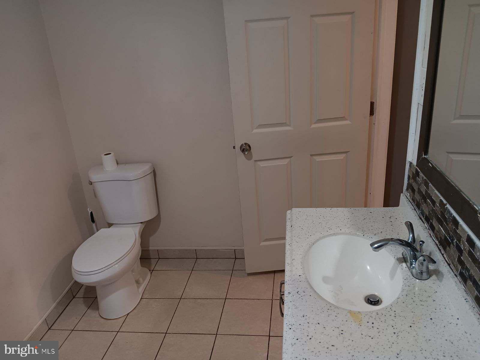3112 West Gordon Street Philadelphia, PA 19132 - Photo 18 of 24 Hall Bath