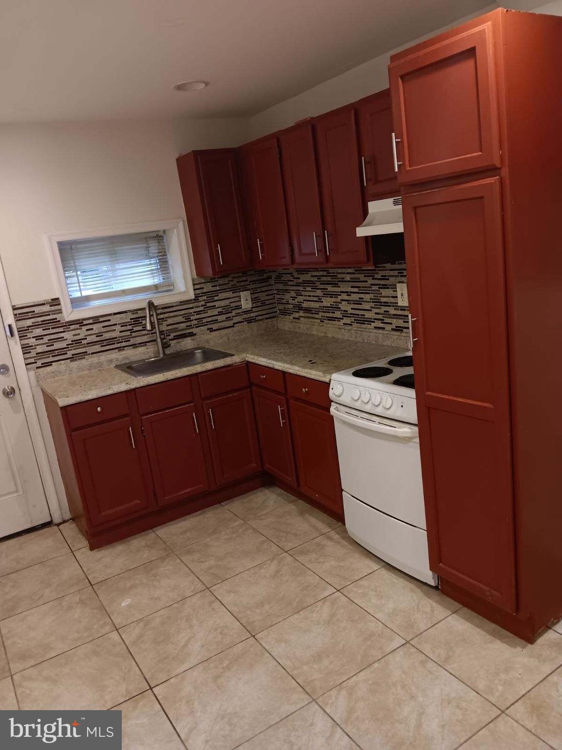 3112 West Gordon Street Philadelphia, PA 19132 - Photo 8 of 24 Kitchen