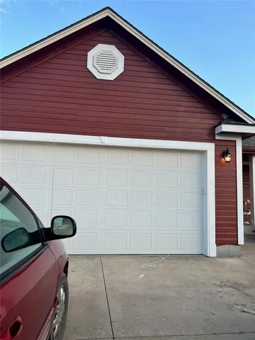 $585,000 | 453 Northeast County Road 14004, Adrian, MO 64720