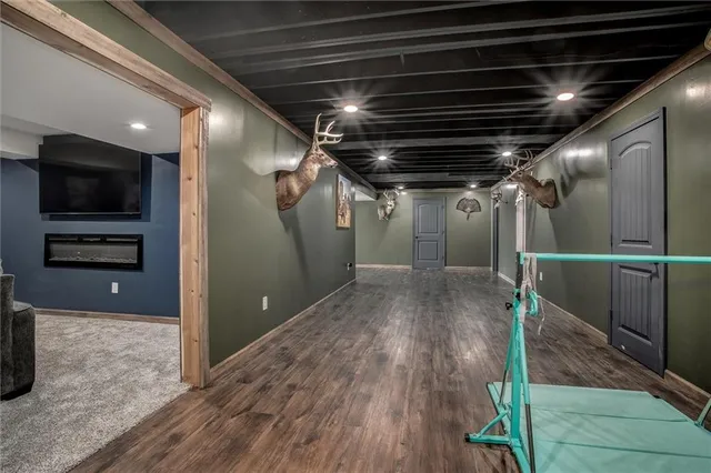 $585,000 | 453 Northeast County Road 14004, Adrian, MO 64720