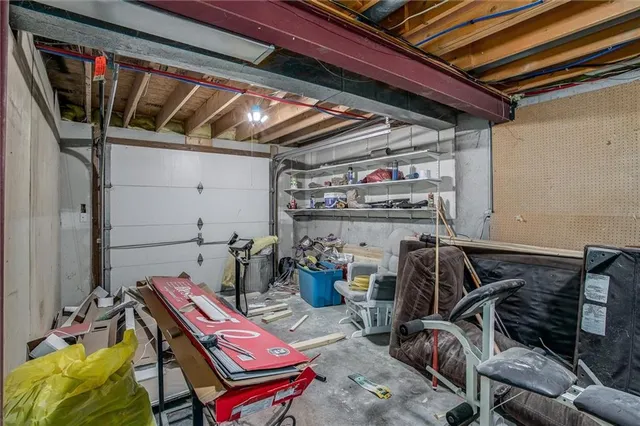 $585,000 | 453 Northeast County Road 14004, Adrian, MO 64720