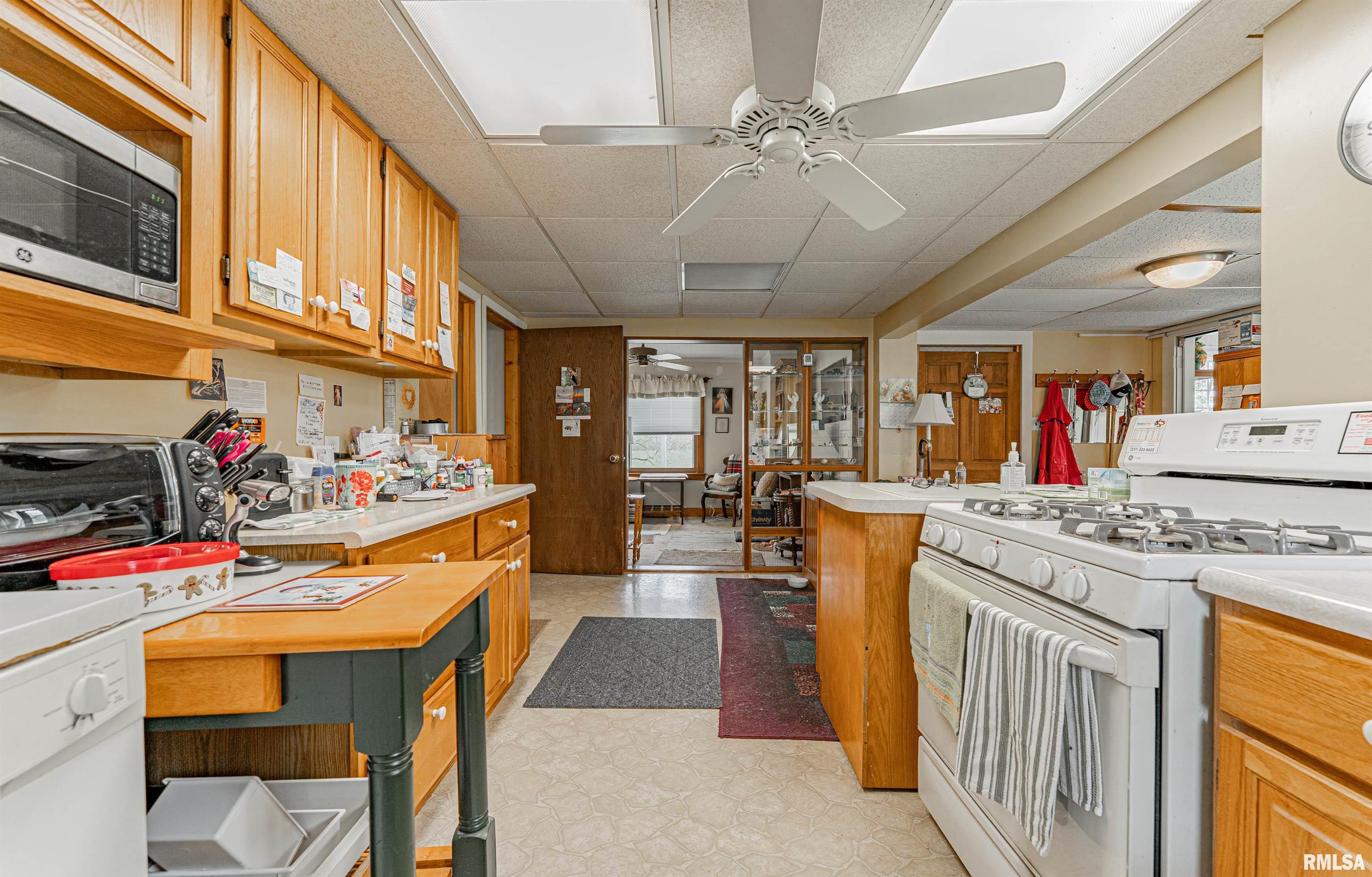 6112 Turkey Run Road Sherman, IL 62684 - Photo 17 of 36 Gallery Image 17