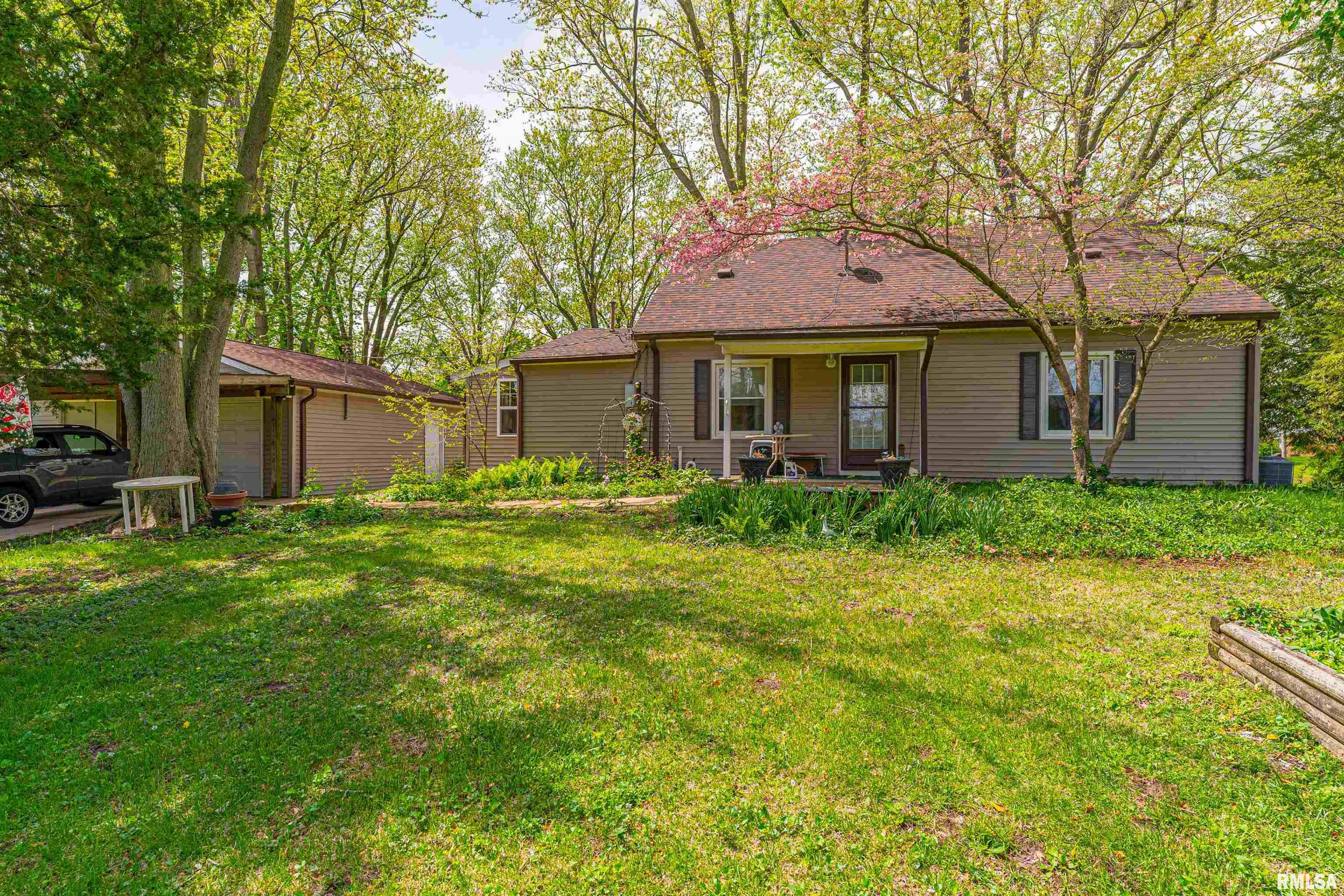 6112 Turkey Run Road Sherman, IL 62684 - Photo 7 of 36 Gallery Image 7