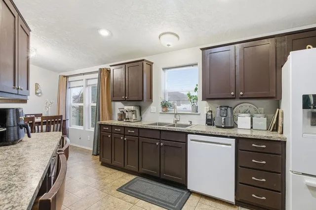 $355,000 | 1210 North Arc Street, Spokane Valley, WA 99016