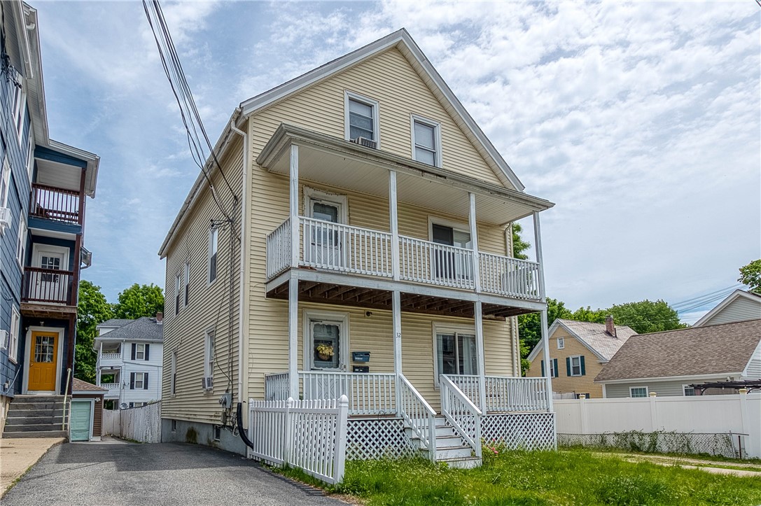 32 Vine Street Woonsocket, RI 02895 - Photo 6 of 34