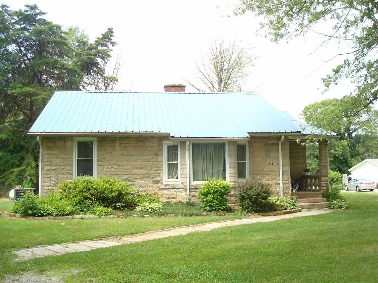3910 East Boltinghouse Road Bloomington, IN 47408 - Photo 2 of 28 Gallery Image 2