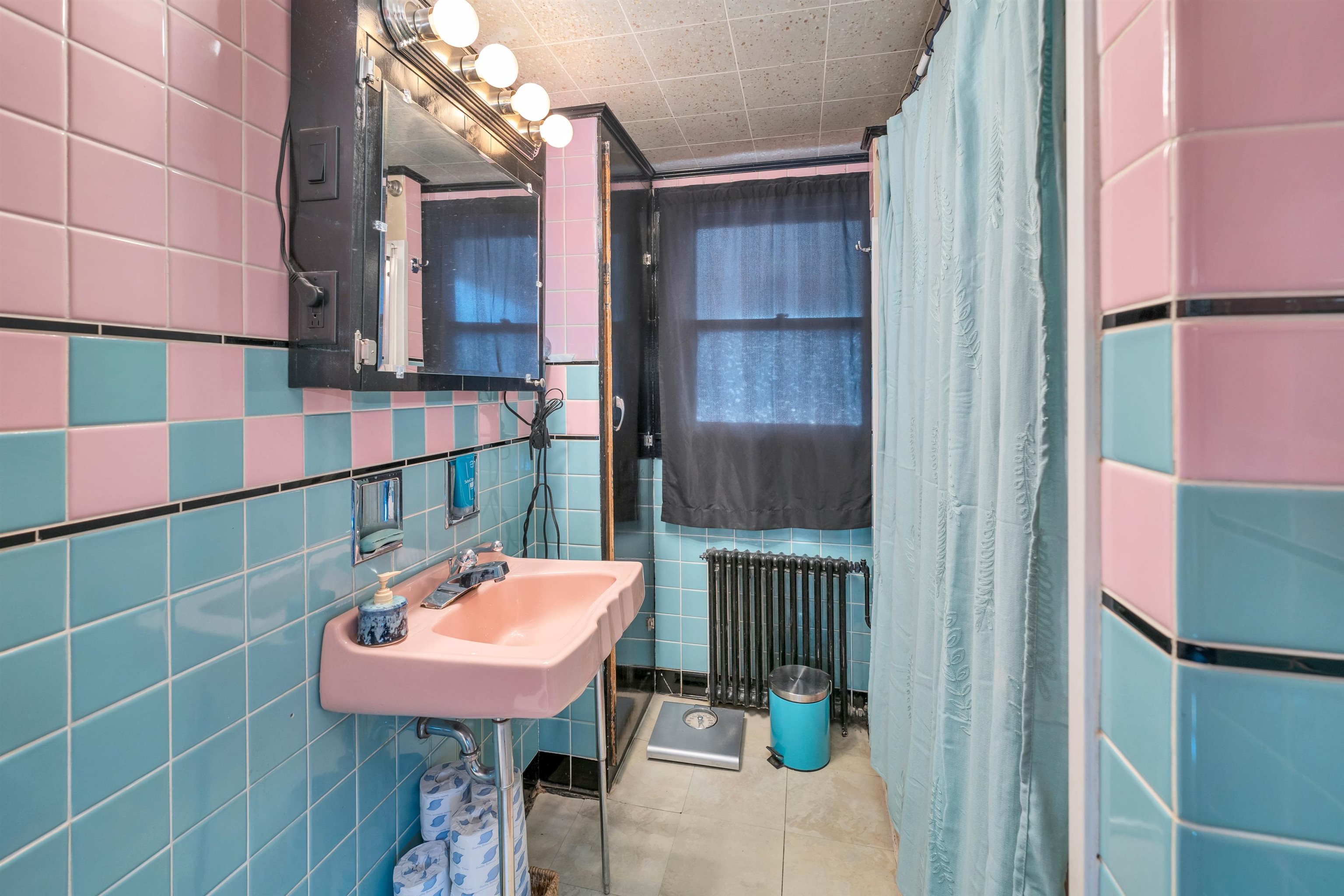 405 Elm Street Laconia, NH 03246 - Photo 26 of 54