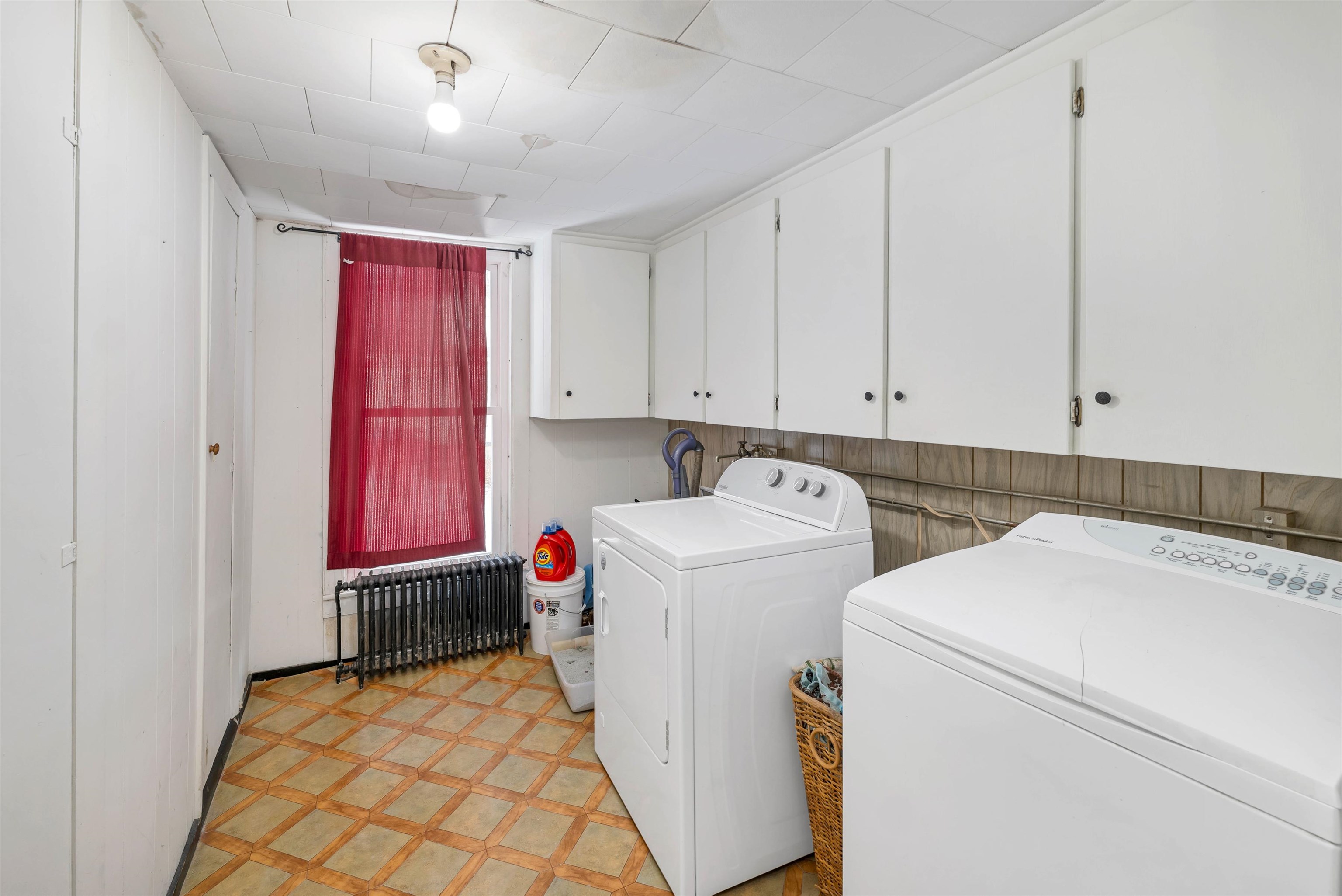 405 Elm Street Laconia, NH 03246 - Photo 27 of 54