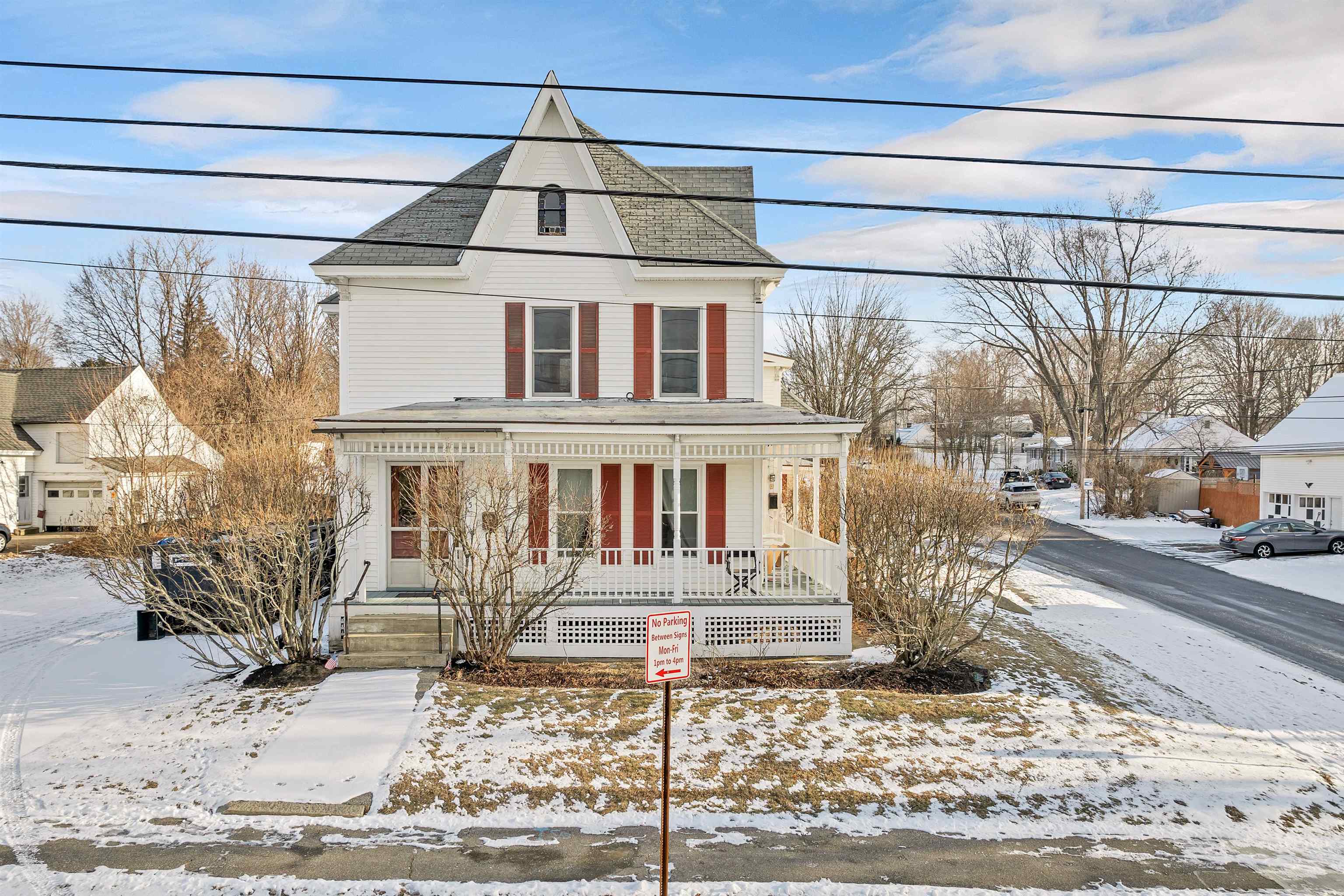 405 Elm Street Laconia, NH 03246 - Photo 3 of 54