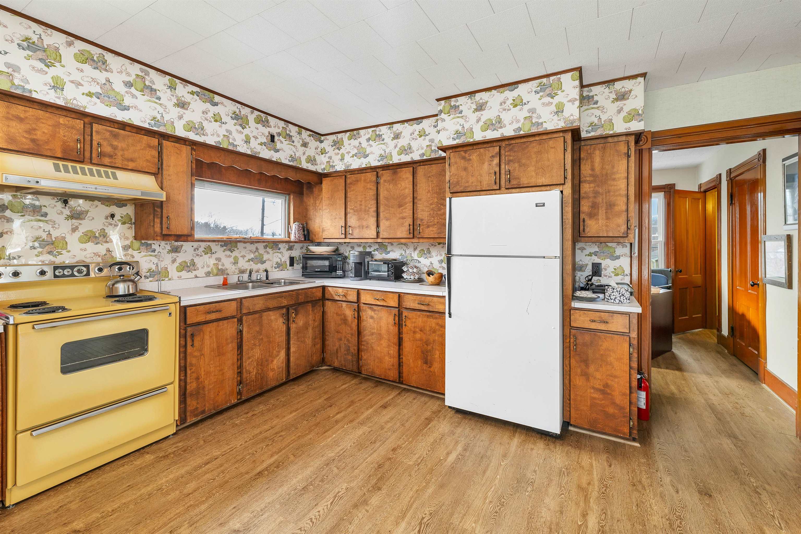 405 Elm Street Laconia, NH 03246 - Photo 34 of 54