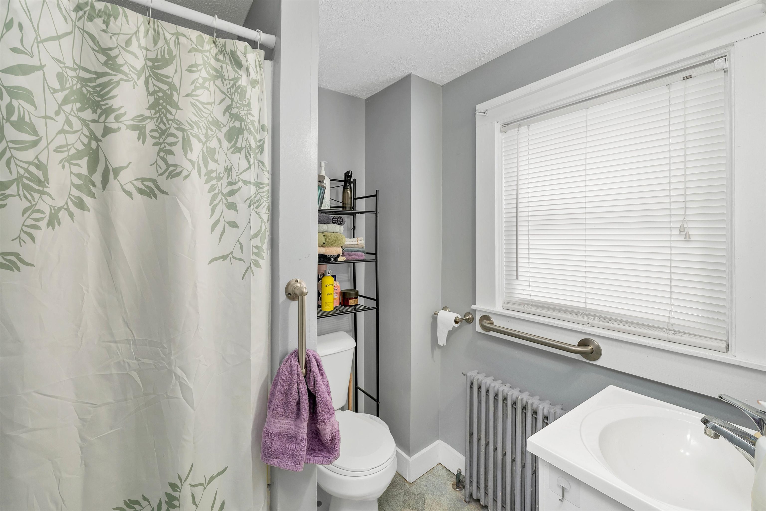 405 Elm Street Laconia, NH 03246 - Photo 37 of 54