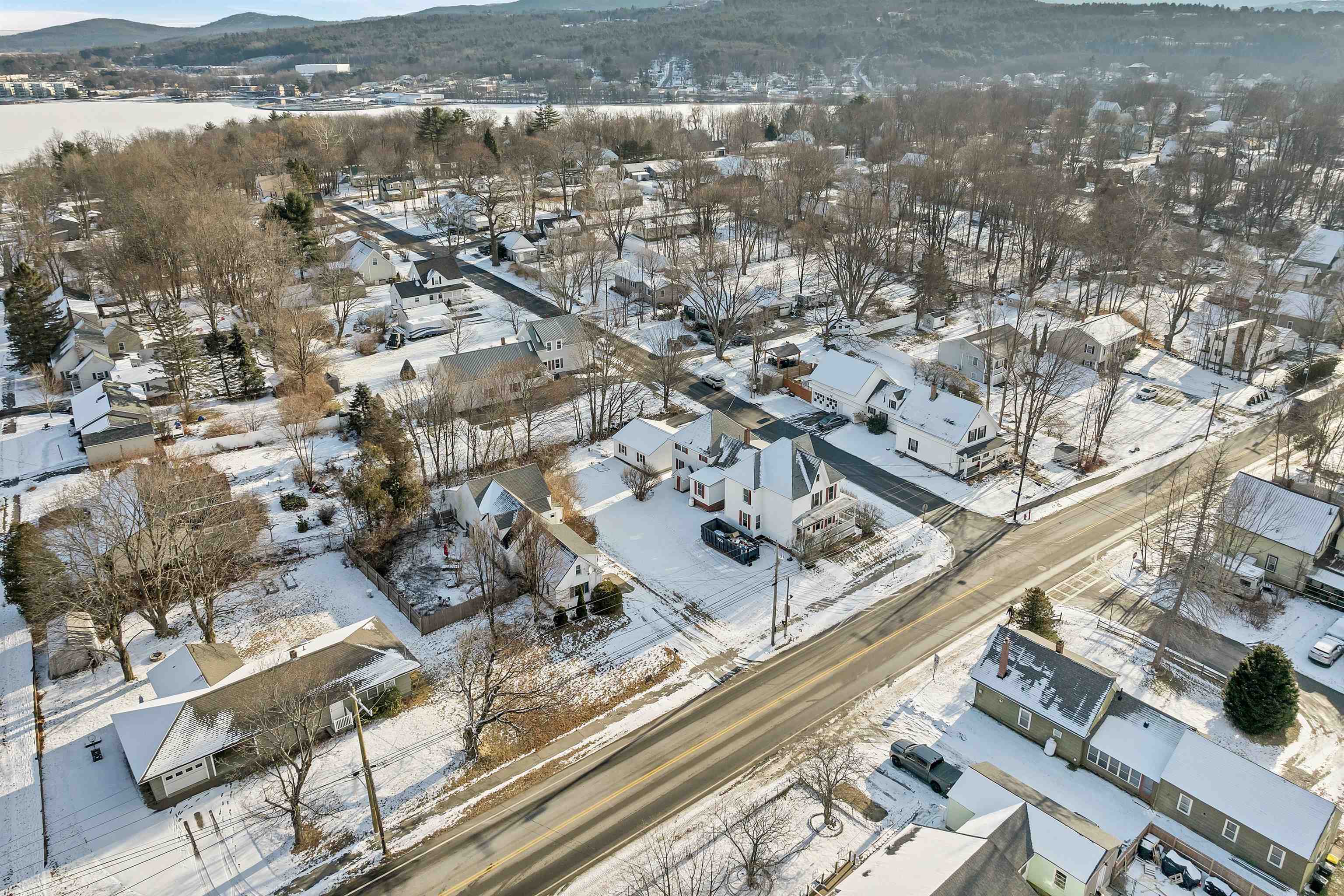 405 Elm Street Laconia, NH 03246 - Photo 7 of 54