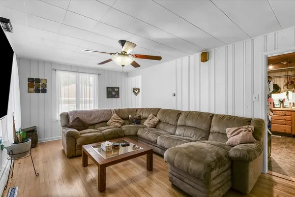 $209,000 | 300 North Lincoln Street, Thomasboro, IL 61878