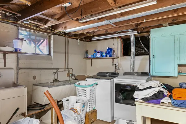 $209,000 | 300 North Lincoln Street, Thomasboro, IL 61878