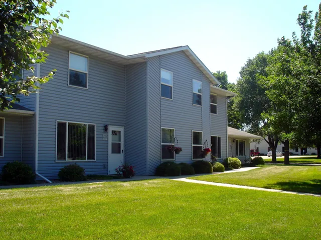 $1,350 | 1708 Lincoln Avenue, Unit 6, Montevideo, MN 56265
