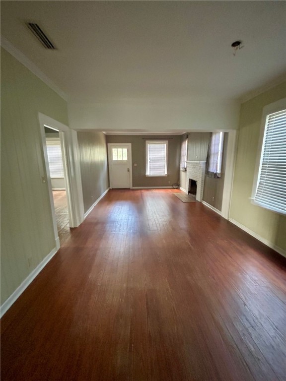 11822 Old Demere Road St. Simons Island, GA 31522 - Photo 6 of 15 Front Living Room