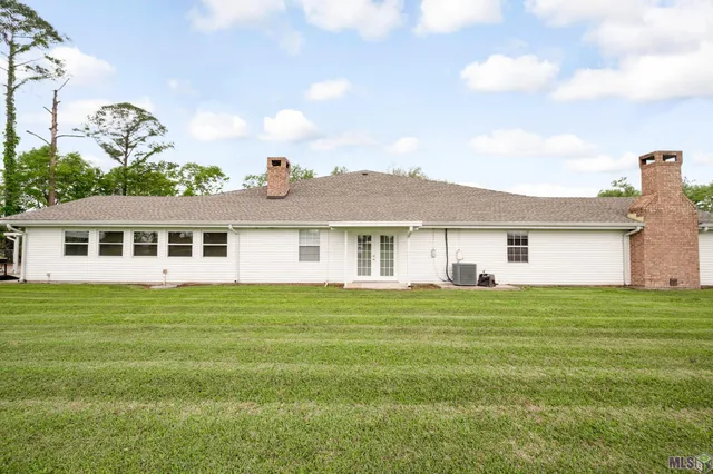 $389,900 | 209 Country Estates Drive, Houma, LA 70364