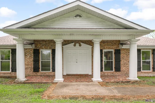 $389,900 | 209 Country Estates Drive, Houma, LA 70364