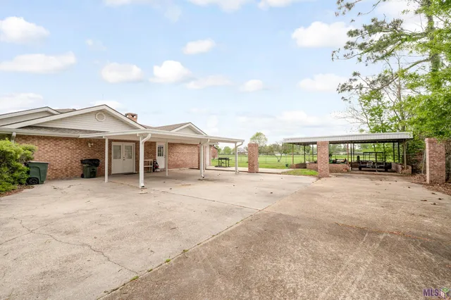$389,900 | 209 Country Estates Drive, Houma, LA 70364