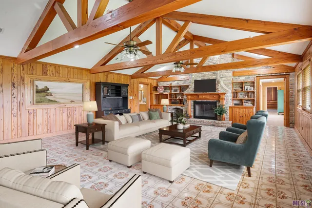 $389,900 | 209 Country Estates Drive, Houma, LA 70364