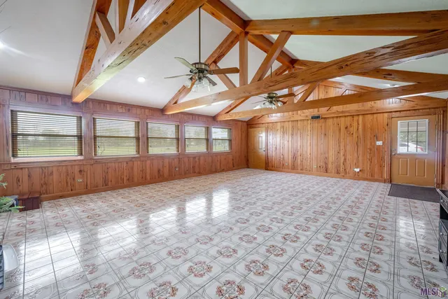 $389,900 | 209 Country Estates Drive, Houma, LA 70364