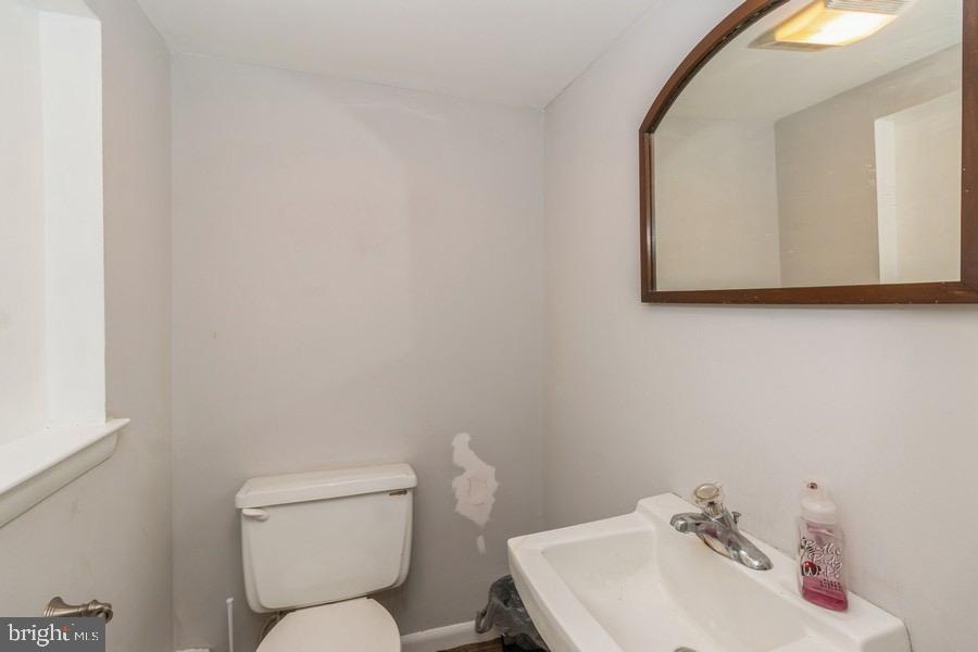 795 Garden Road Warminster, PA 18974 - Photo 12 of 25 Half bathroom on bottom level.