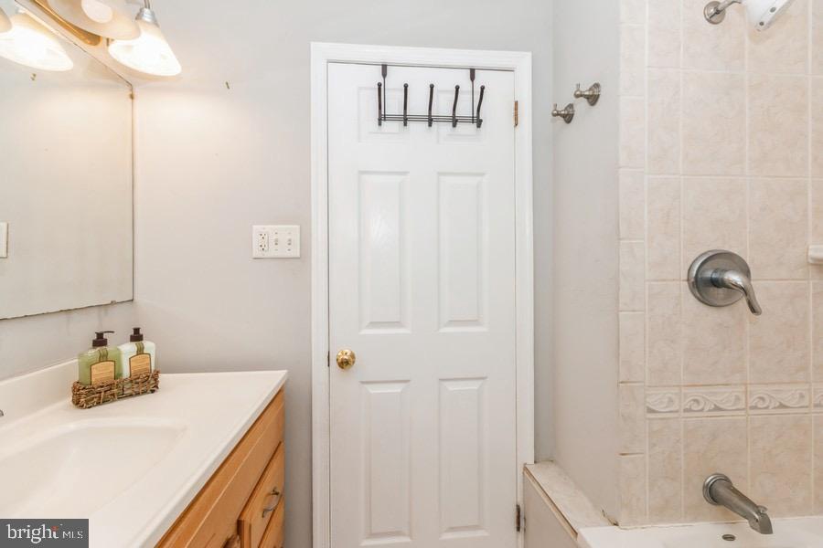 795 Garden Road Warminster, PA 18974 - Photo 17 of 25