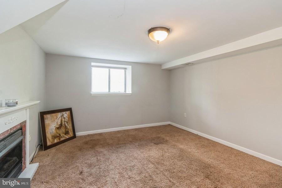795 Garden Road Warminster, PA 18974 - Photo 8 of 25 Bottom level extra living space