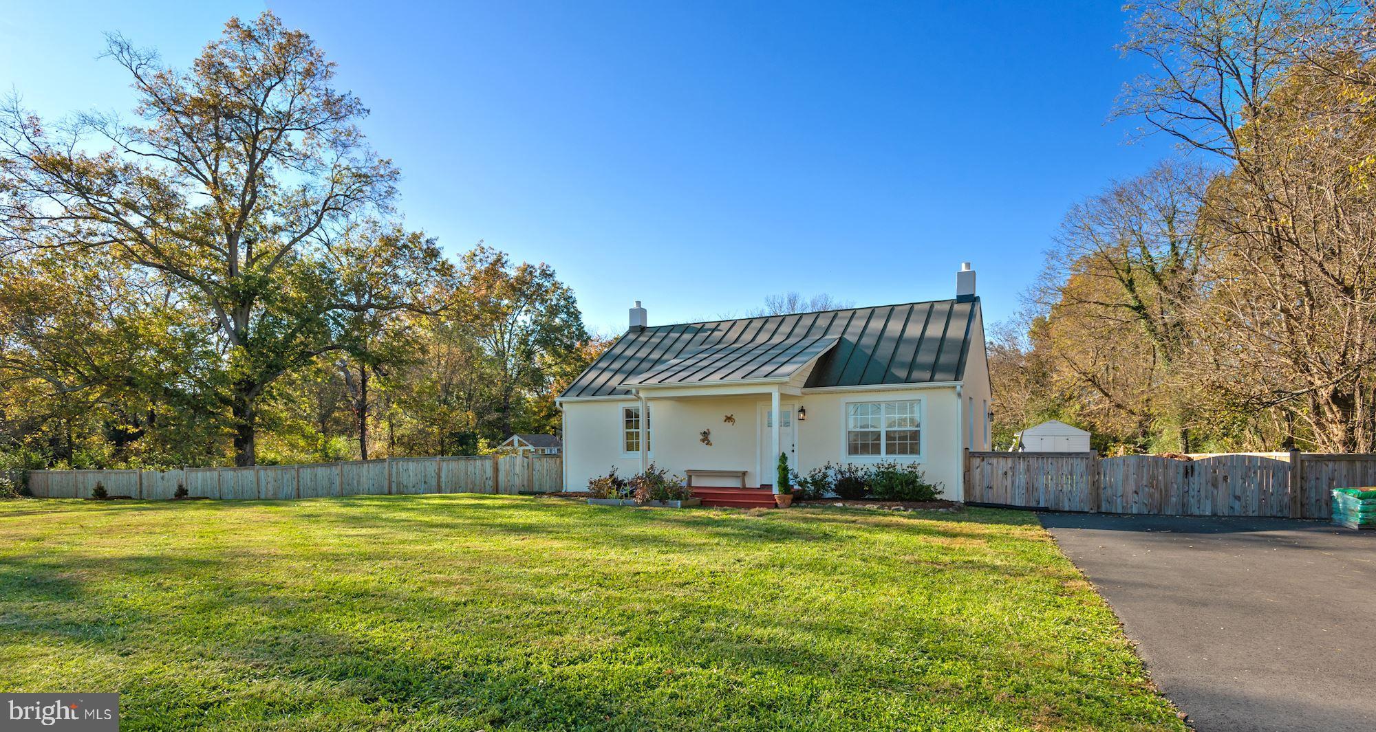 2950 Atoka Road Marshall, VA 20115 - Photo 2 of 29 Front of Home with paved driveway