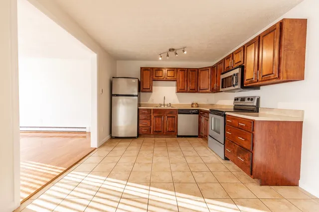 $195,000 | 39 Old Hackett Hill Road, Unit 3F, Manchester, NH 03102